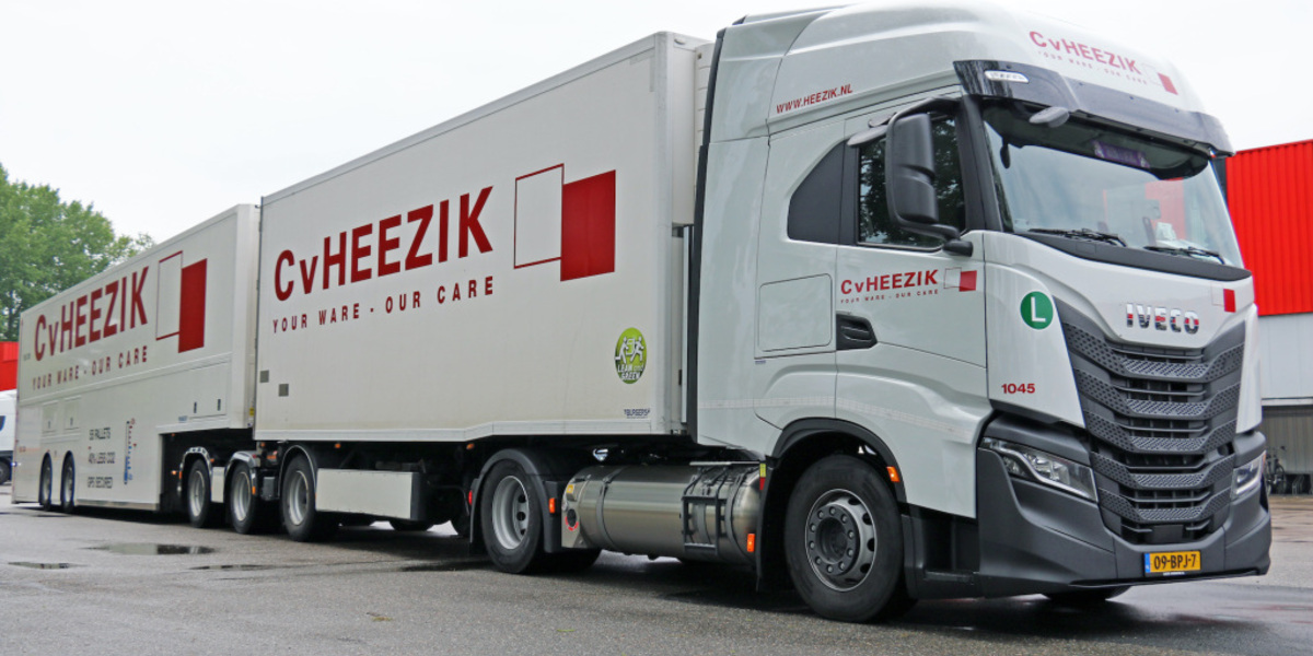 Dopravní společnosti C. van Heezik Transport začalo sloužit 45 nových vozů IVECO